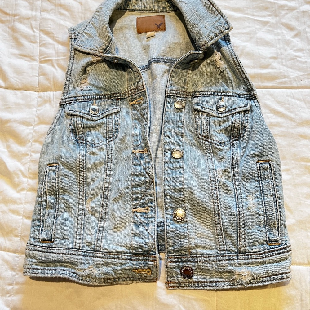 American Eagle Jean Vest